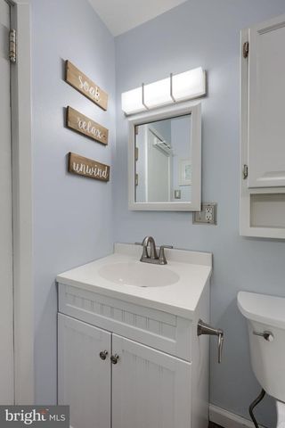 138 CREST AVE, Lancaster, PA 17602