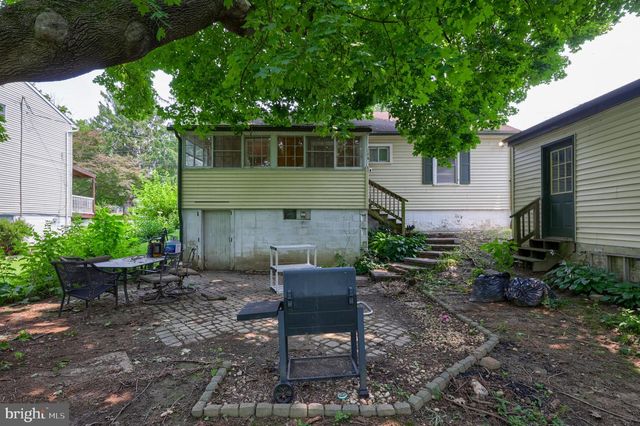 138 CREST AVE, Lancaster, PA 17602