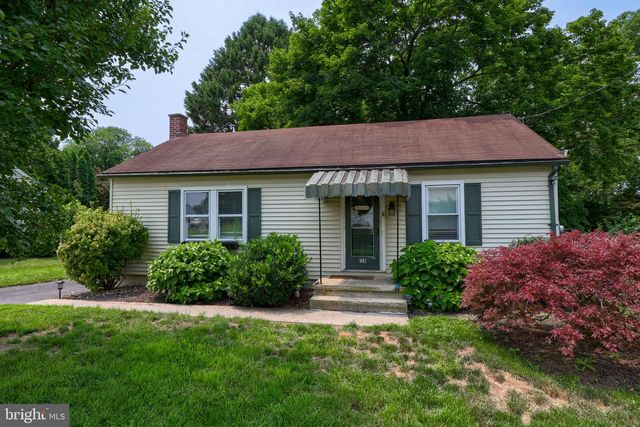138 CREST AVE, Lancaster, PA 17602