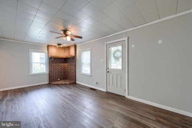 138 CREST AVE, Lancaster, PA 17602