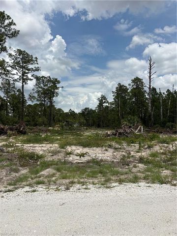1122 Johns AVE, Lehigh Acres, FL 33972