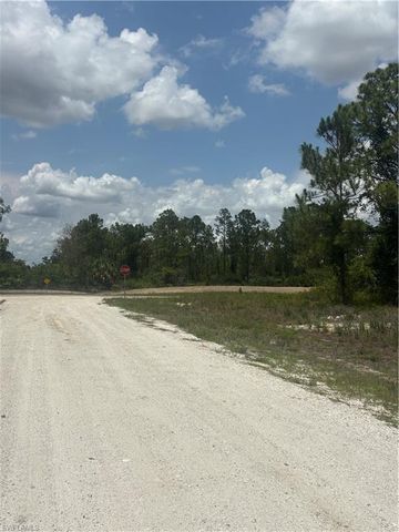 1122 Johns AVE, Lehigh Acres, FL 33972