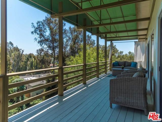 838 N Las Casas Avenue, Los Angeles, CA 90272