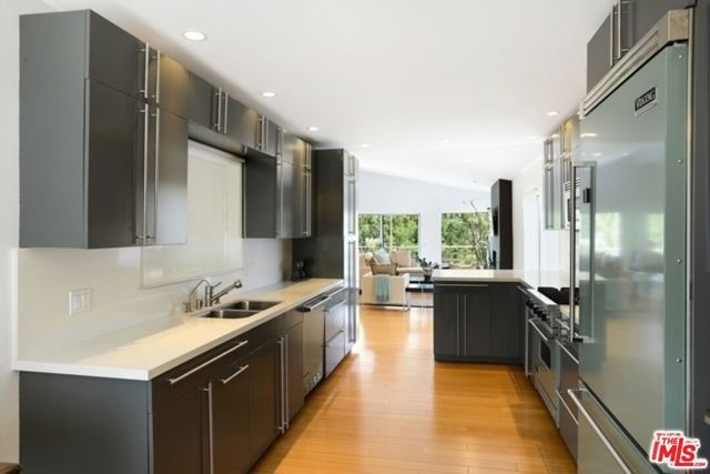 838 N Las Casas Avenue, Los Angeles, CA 90272