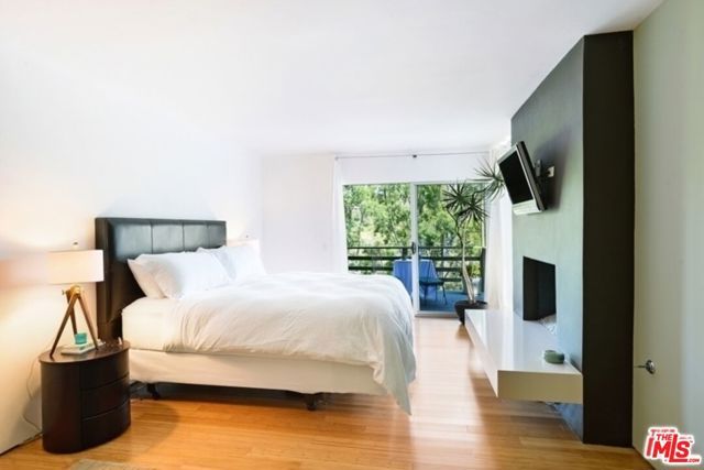 838 N Las Casas Avenue, Los Angeles, CA 90272