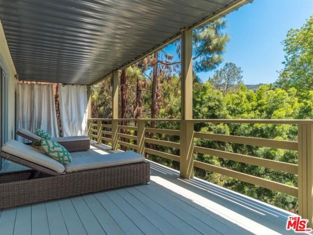 838 N Las Casas Avenue, Los Angeles, CA 90272