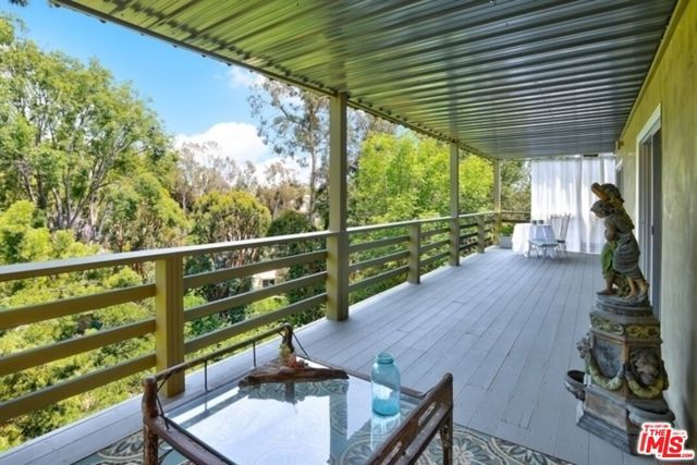 838 N Las Casas Avenue, Los Angeles, CA 90272