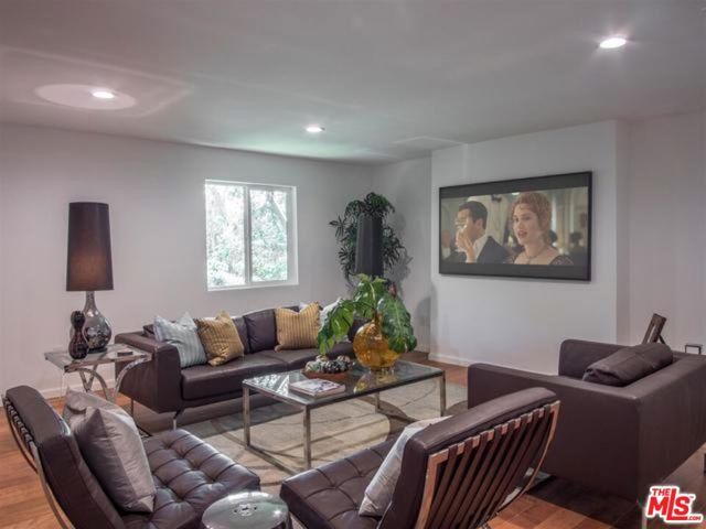 838 N Las Casas Avenue, Los Angeles, CA 90272