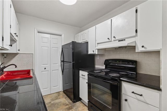 722 Hayes AVE, Virginia Beach, VA 23452