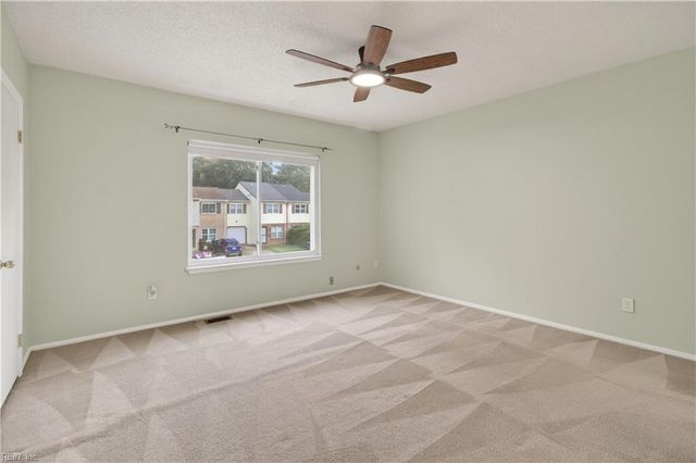 722 Hayes AVE, Virginia Beach, VA 23452