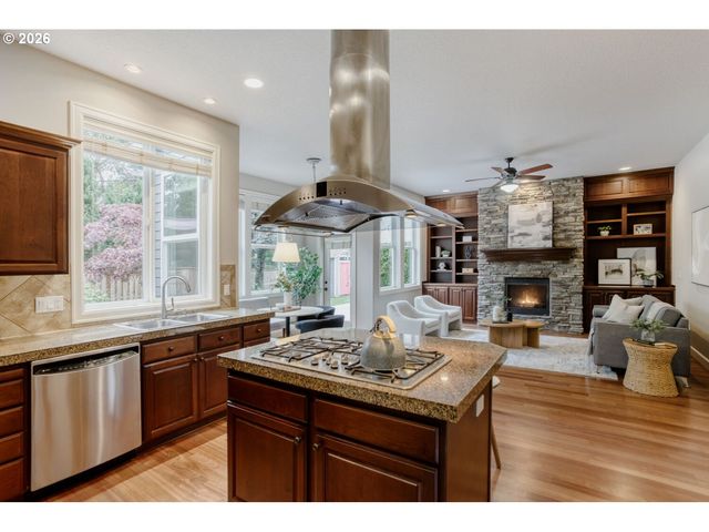 13879 Nw THOMPSON Rd, Portland, OR 97229