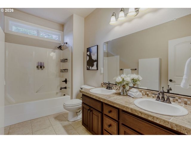 13879 Nw THOMPSON Rd, Portland, OR 97229