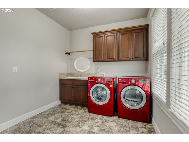 13879 Nw THOMPSON Rd, Portland, OR 97229