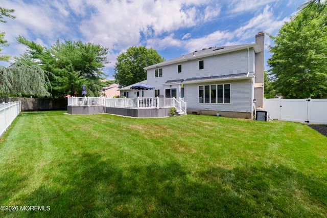 10 Mitchell Court, Marlboro, NJ 07746