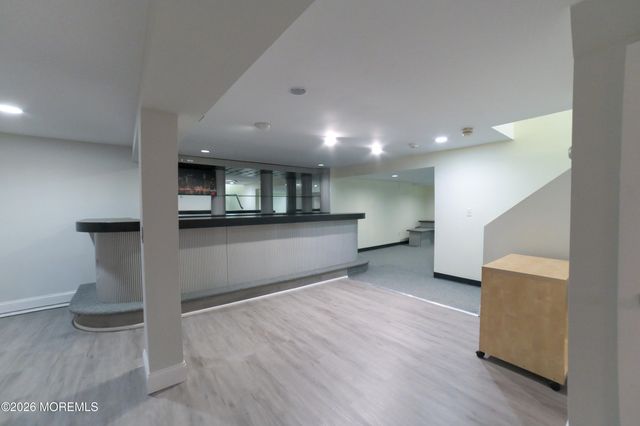 10 Mitchell Court, Marlboro, NJ 07746