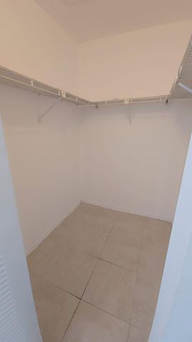 3640 N 56th Avenue 412, Hollywood, FL 33021