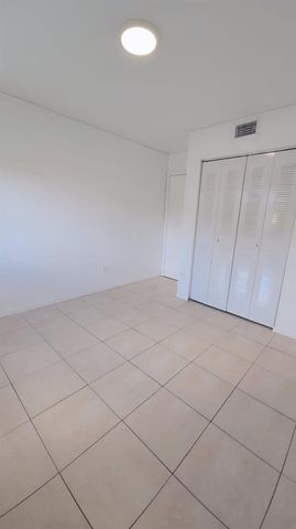 3640 N 56th Avenue 412, Hollywood, FL 33021