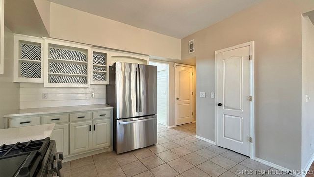 4604 W Quincy Street, Broken Arrow, OK 74012