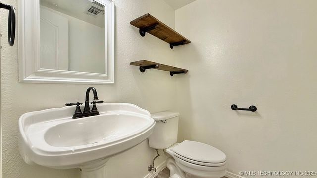 4604 W Quincy Street, Broken Arrow, OK 74012