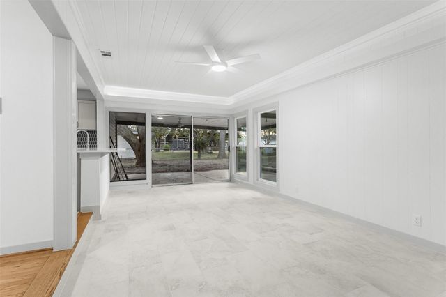 2222 N Grand Boulevard, Pearland, TX 77581