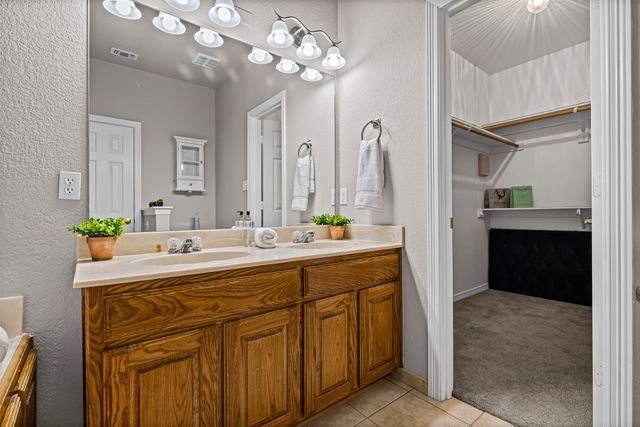 2314 Summer Brook Drive, Weatherford, TX 76087