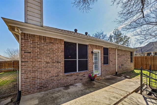 2314 Summer Brook Drive, Weatherford, TX 76087