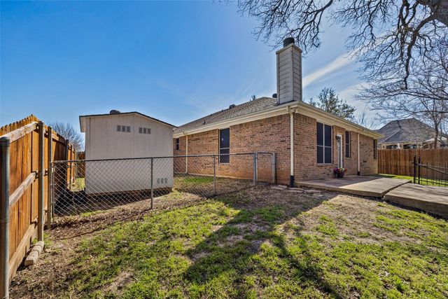 2314 Summer Brook Drive, Weatherford, TX 76087