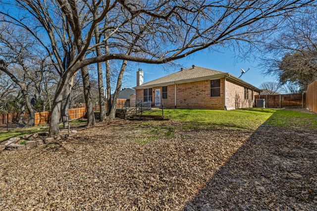2314 Summer Brook Drive, Weatherford, TX 76087