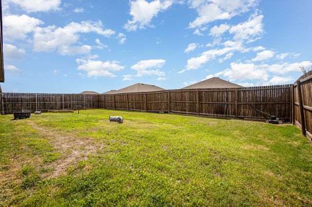 408 Wrangler Drive, Josephine, TX 75189