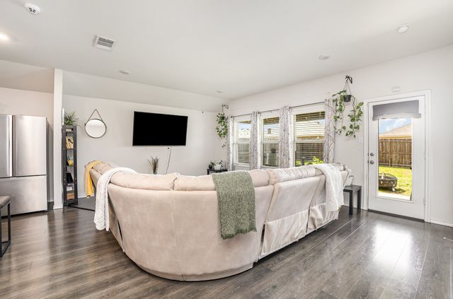 408 Wrangler Drive, Josephine, TX 75189