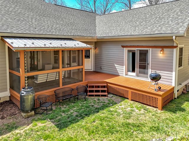 523 Brandywine Road, Waynesville, NC 28786