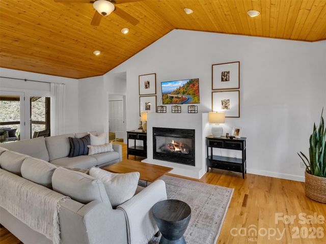 523 Brandywine Road, Waynesville, NC 28786