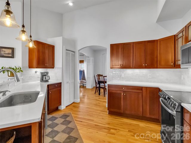 523 Brandywine Road, Waynesville, NC 28786