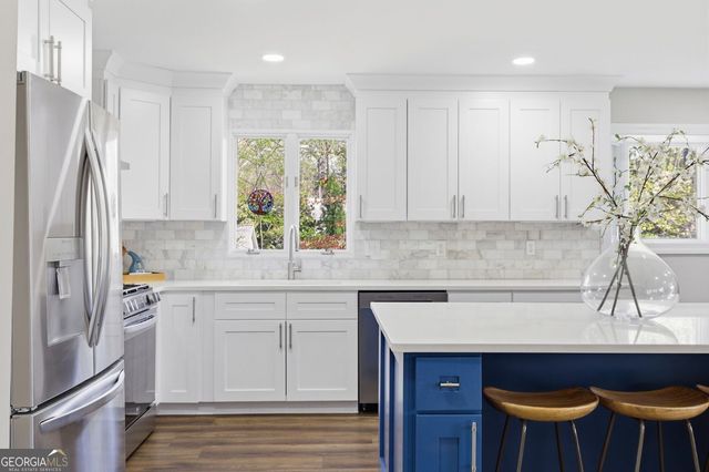 6421 Arbor Wood Drive, Flowery Branch, GA 30542