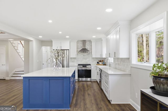 6421 Arbor Wood Drive, Flowery Branch, GA 30542