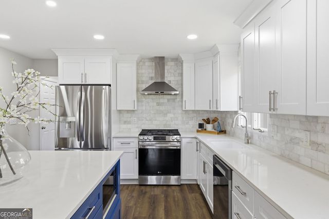 6421 Arbor Wood Drive, Flowery Branch, GA 30542