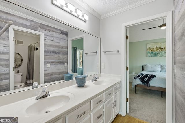 6421 Arbor Wood Drive, Flowery Branch, GA 30542