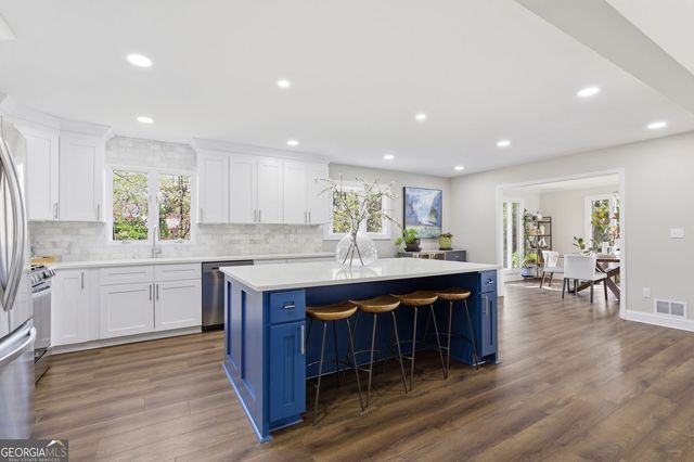 6421 Arbor Wood Drive, Flowery Branch, GA 30542