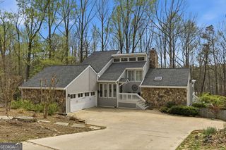 6421 Arborwood Drive, Flowery Branch, GA 30542