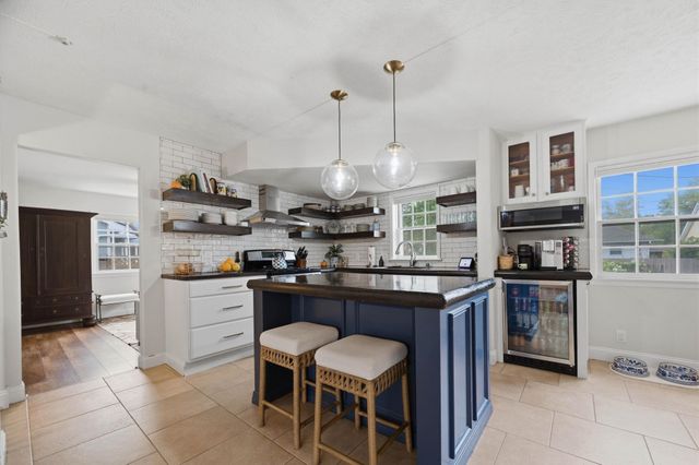 7005 E Magill, Wichita, KS 67206