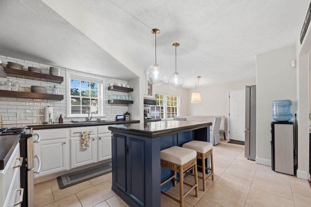 7005 E Magill, Wichita, KS 67206
