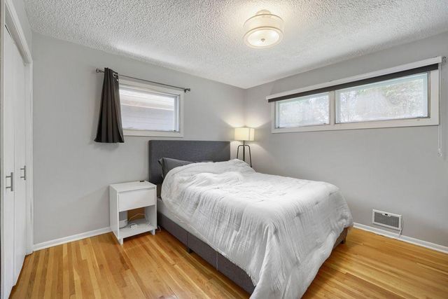 2550 Aldine Street, Roseville, MN 55113