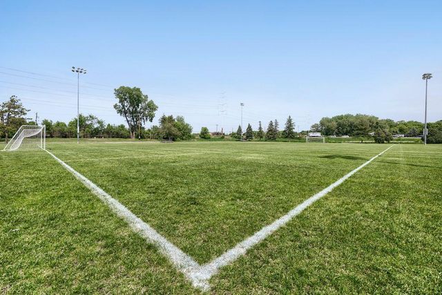 2550 Aldine Street, Roseville, MN 55113