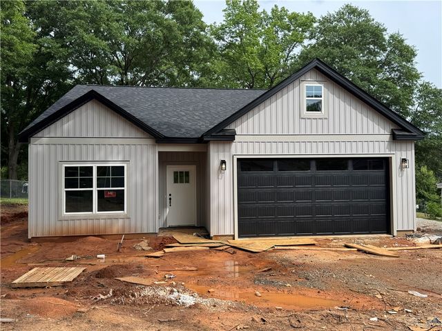 110 N 6th Street, Easley, SC 29640