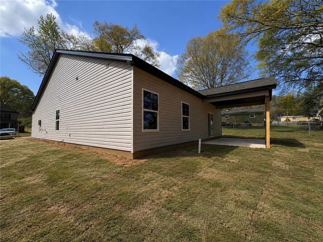 110 N 6th Street, Easley, SC 29640