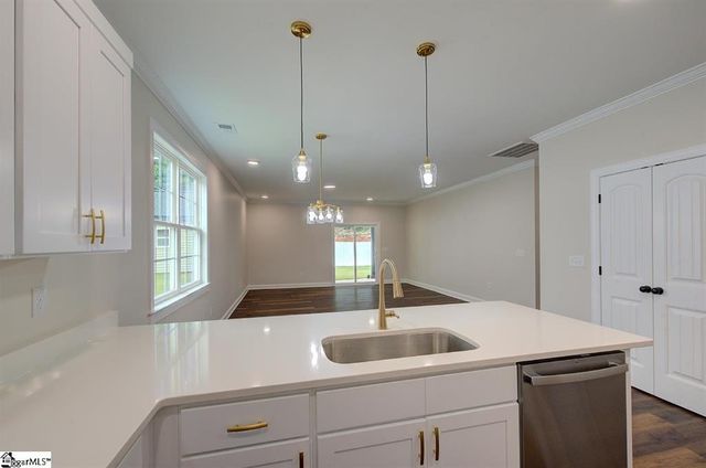 110 N 6th Street, Easley, SC 29640