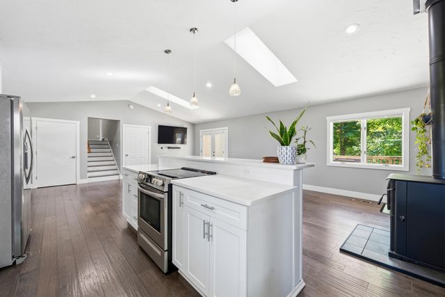 6834 Cherry Street, Coloma Twp, MI 49038