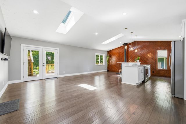 6834 Cherry Street, Coloma Twp, MI 49038