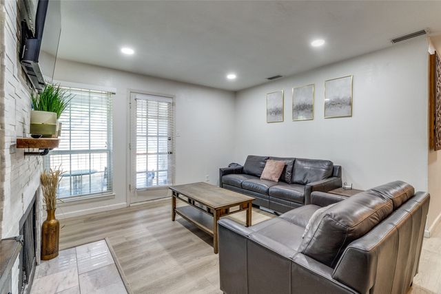5981 Arapaho Road 102, Dallas, TX 75248