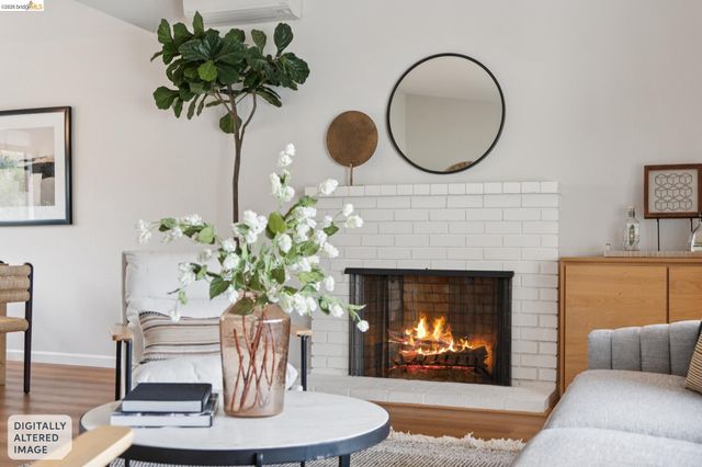 5200 Pinecrest Drive, Oakland, CA 94605